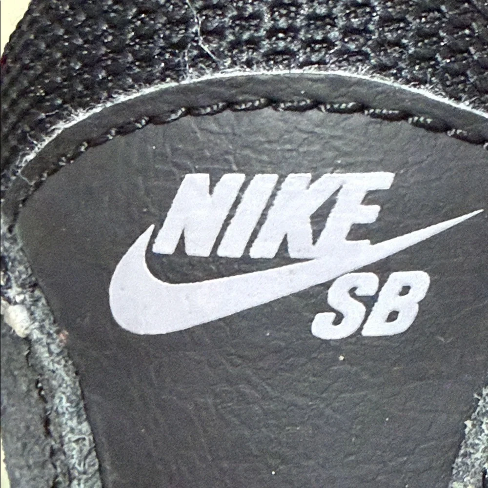 Nike SB Koston Hypervulc Black & Gray Skater Sneakers, Kid Size 4.5. Skateboard.